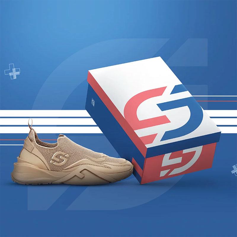 Sneaker Boxes — custom shoe boxes by Packmio Sneaker Boxes photographed at an angle to show the board thickness