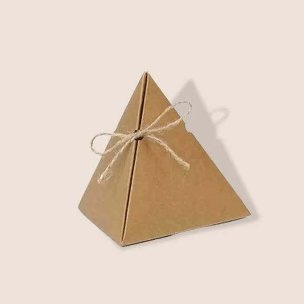 Triangle Boxes — custom folding boxes by Packmio Close detail of the print finish on triangle boxes