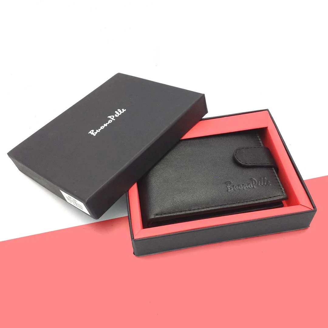 Wallets Boxes — custom apparel boxes by Packmio Wallets Boxes in use, packed and ready to ship